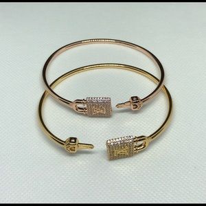 ***FASHION BRACELETS***(set of 2) stainless steel